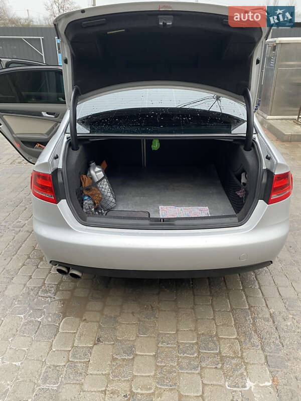 Седан Audi A4 2009 в Тернополе
