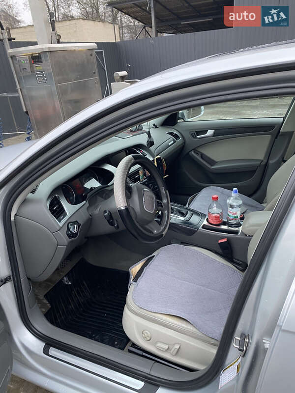 Седан Audi A4 2009 в Тернополе