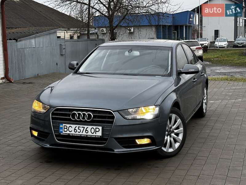 Седан Audi A4 2013 в Красилове