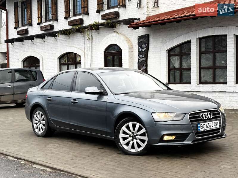 Седан Audi A4 2013 в Красилове