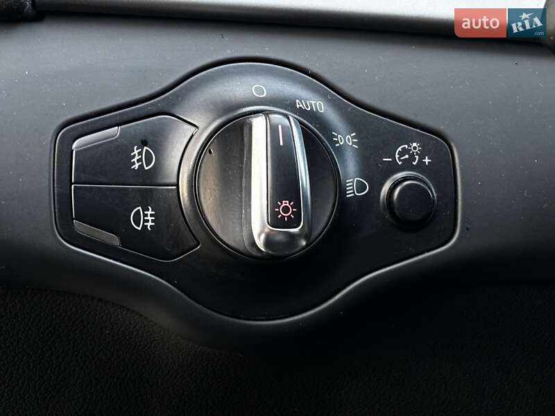 Седан Audi A4 2013 в Красилове