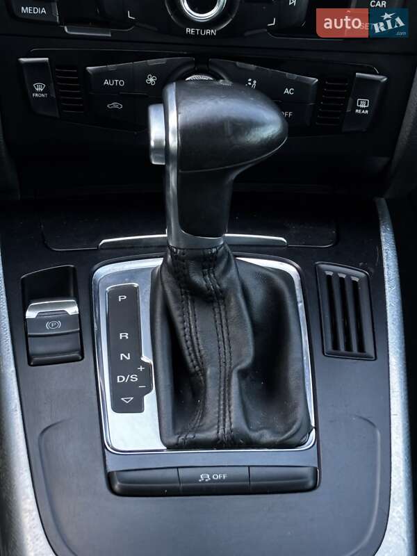 Седан Audi A4 2013 в Красилове