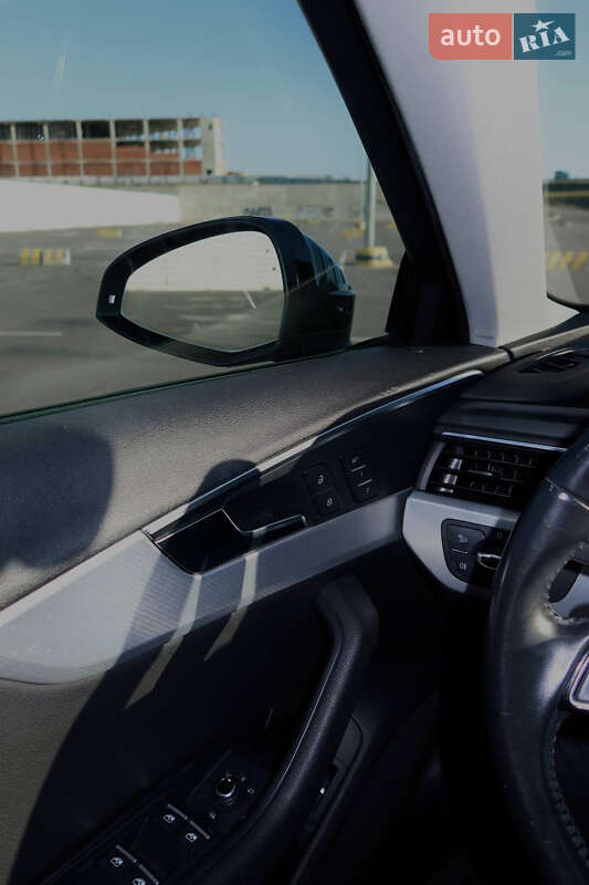 Седан Audi A4 2016 в Львове