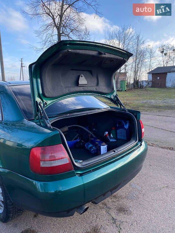Седан Audi A4 1999 в Житомирі