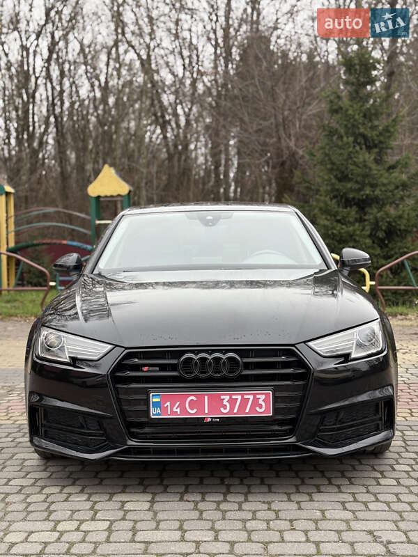 Седан Audi A4 2018 в Тернополе