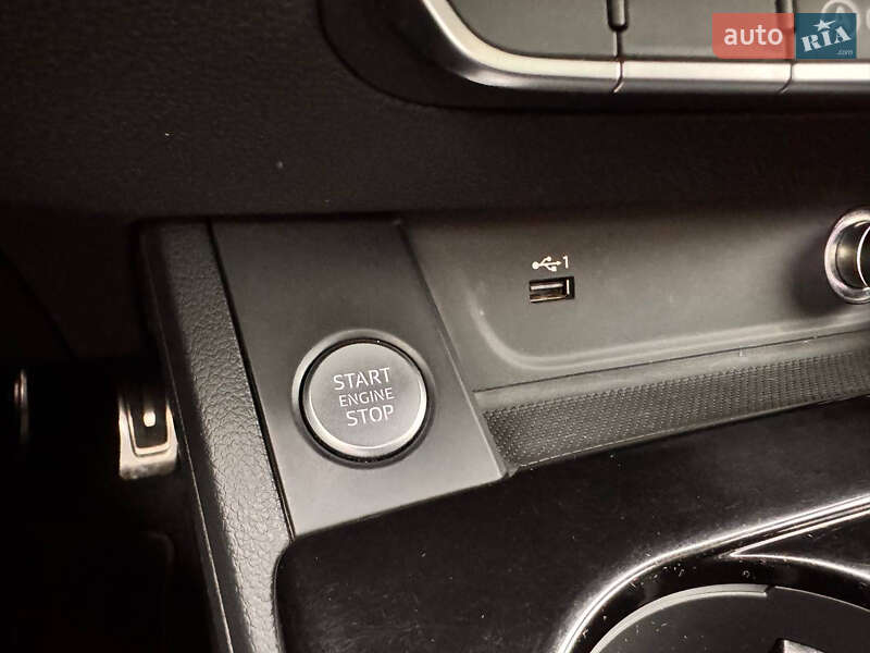 Універсал Audi A4 2019 в Києві