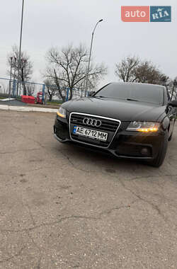 Седан Audi A4 2011 в Долинской