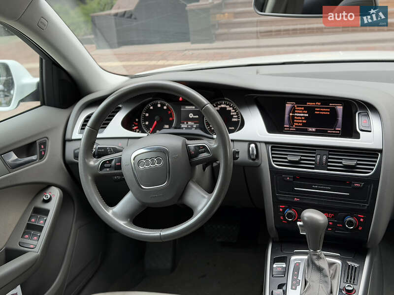 Универсал Audi A4 2010 в Киеве