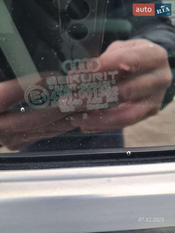 Седан Audi A4 2002 в Днепре