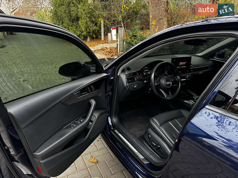 Седан Audi A4 2020 в Одессе