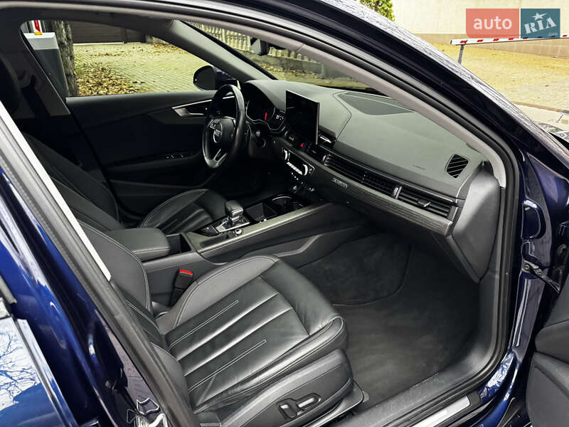 Седан Audi A4 2020 в Одессе