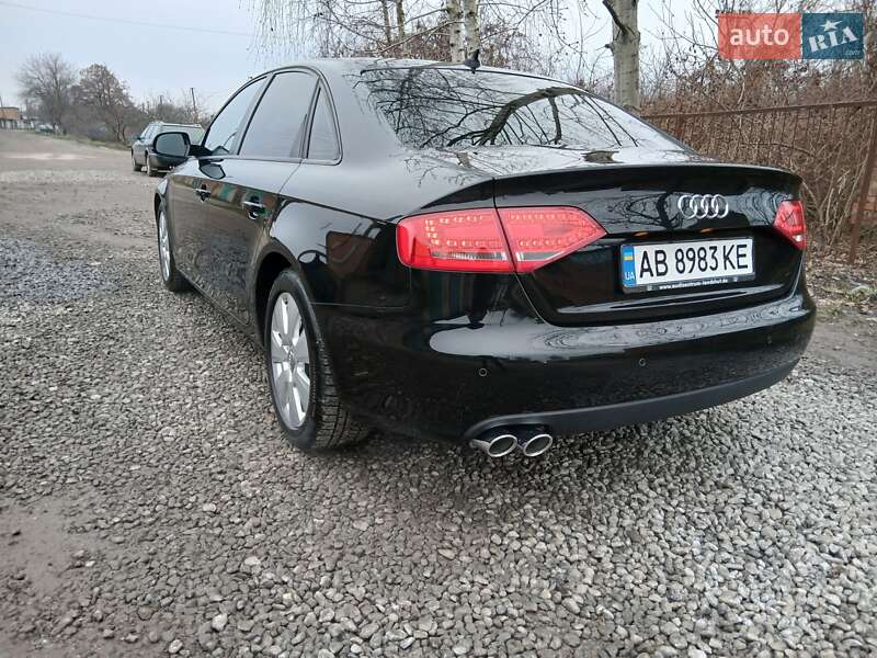 Седан Audi A4 2010 в Казатине