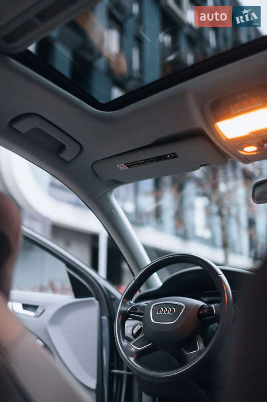 Седан Audi A4 2013 в Киеве