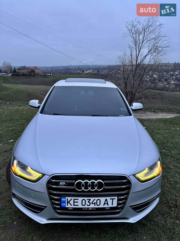 Седан Audi A4 2012 в Кривом Роге