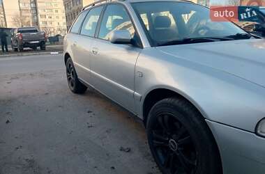 Универсал Audi A4 2001 в Сумах