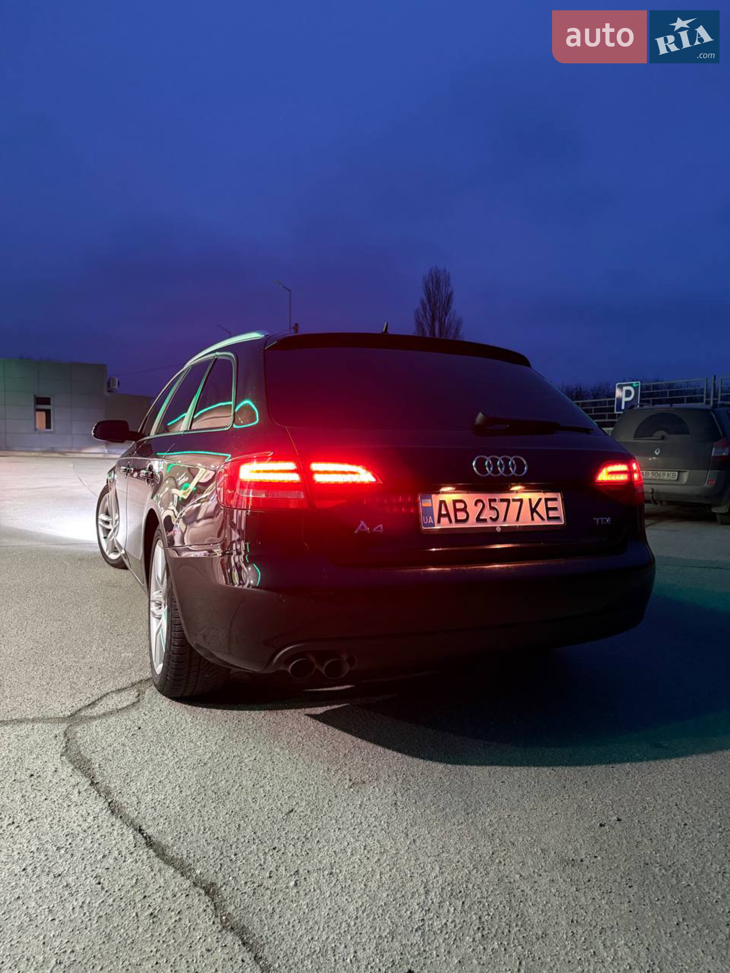 2010 Audi A4 - мініатюра 4