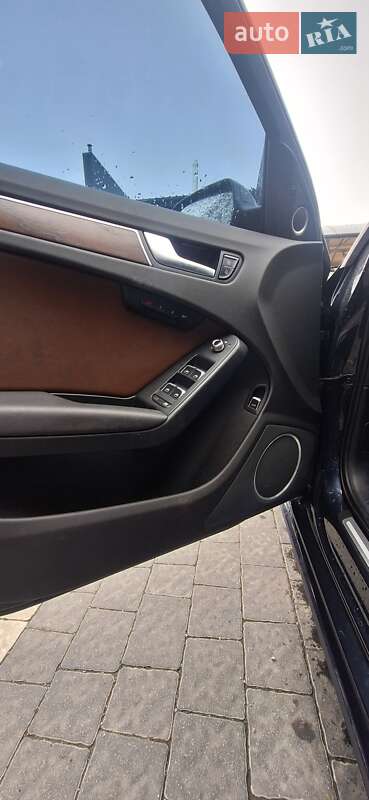 Седан Audi A4 2015 в Виннице