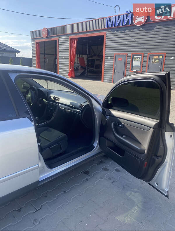 Седан Audi A4 2002 в Борисполе