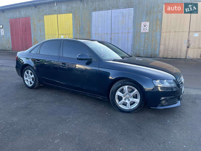 Седан Audi A4 2011 в Новояворовске фото 5 Седан Audi A4 2011 в Новояворовске