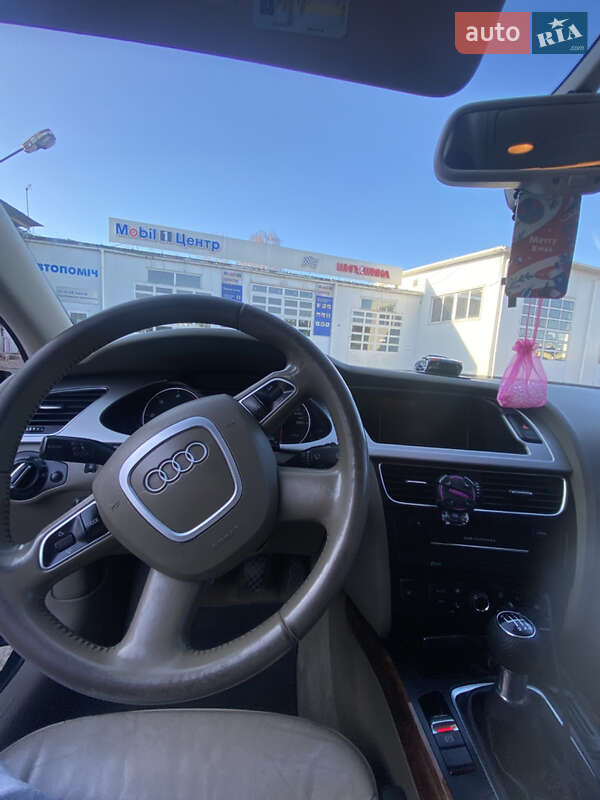 Седан Audi A4 2011 в Новояворовске фото 18 Седан Audi A4 2011 в Новояворовске