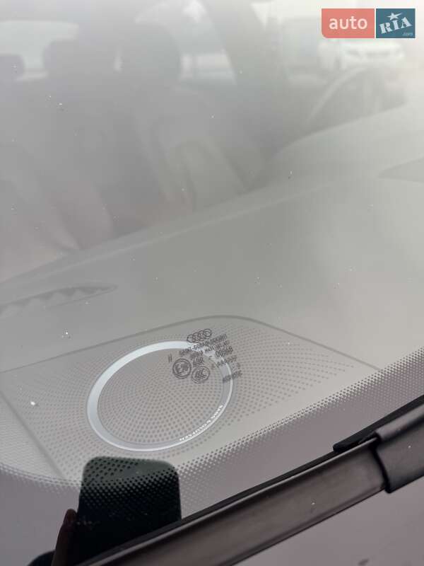 Седан Audi A4 2012 в Вишневом