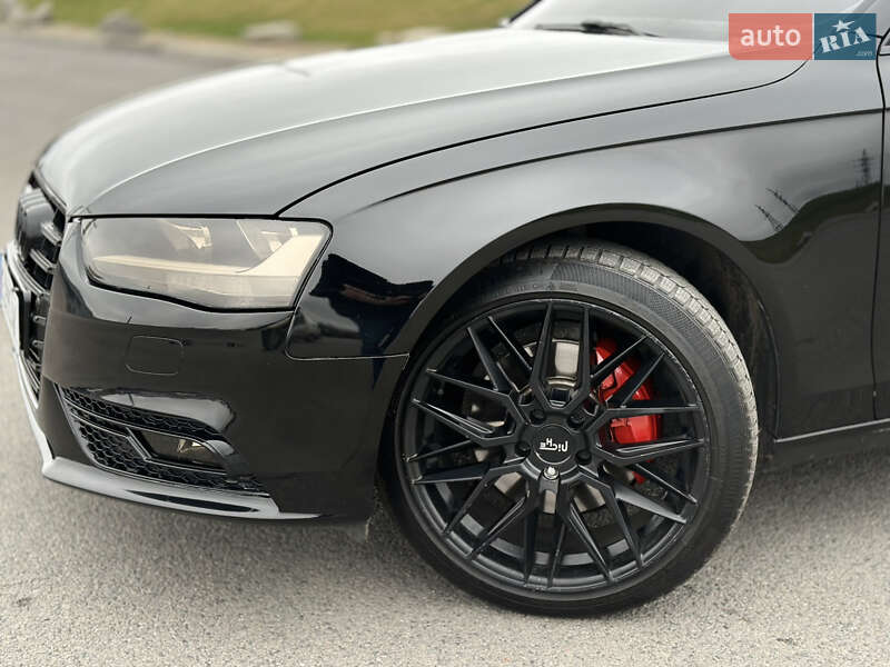 Седан Audi A4 2013 в Днепре