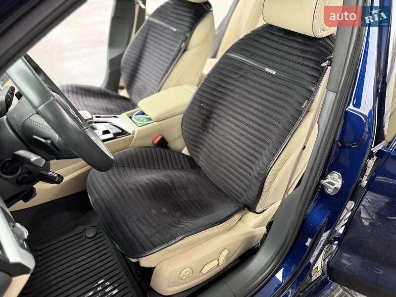 Седан Audi A4 2019 в Днепре