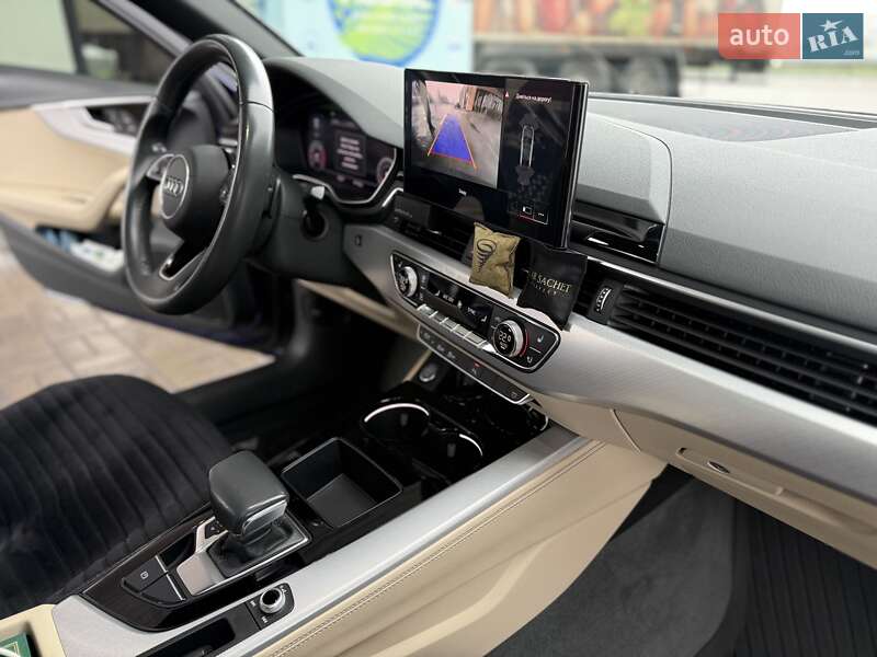 Седан Audi A4 2019 в Днепре