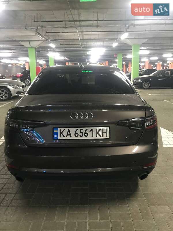 Седан Audi A4 2016 в Киеве