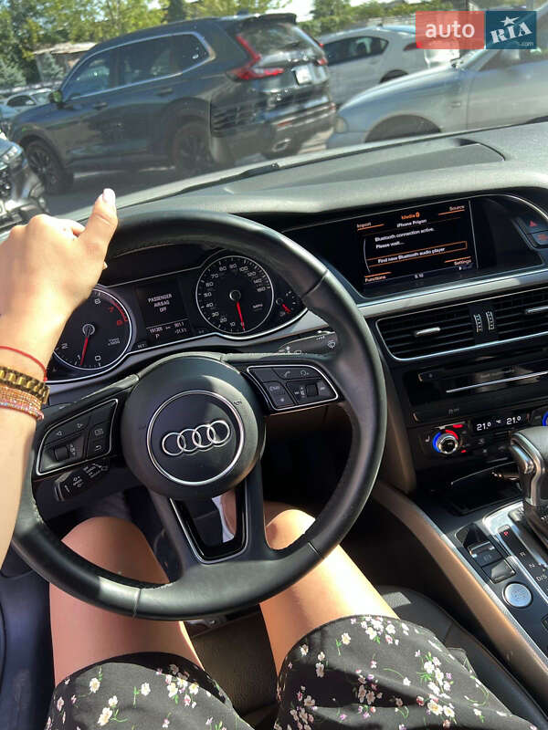 Седан Audi A4 2012 в Днепре