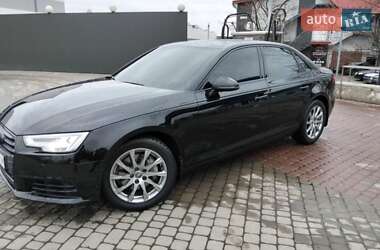 Седан Audi A4 2017 в Івано-Франківську