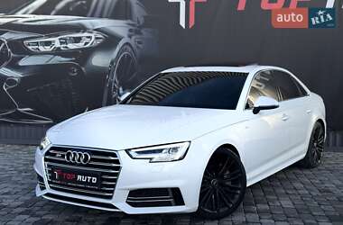 Седан Audi A4 2017 в Львове