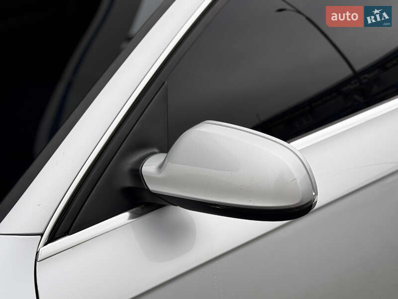 Седан Audi A4 2013 в Хмельницком