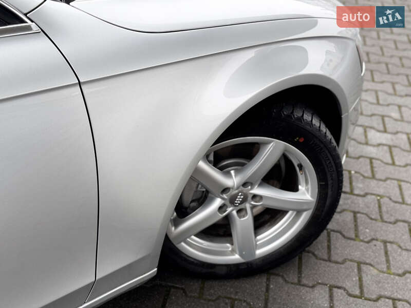 Седан Audi A4 2013 в Хмельницком