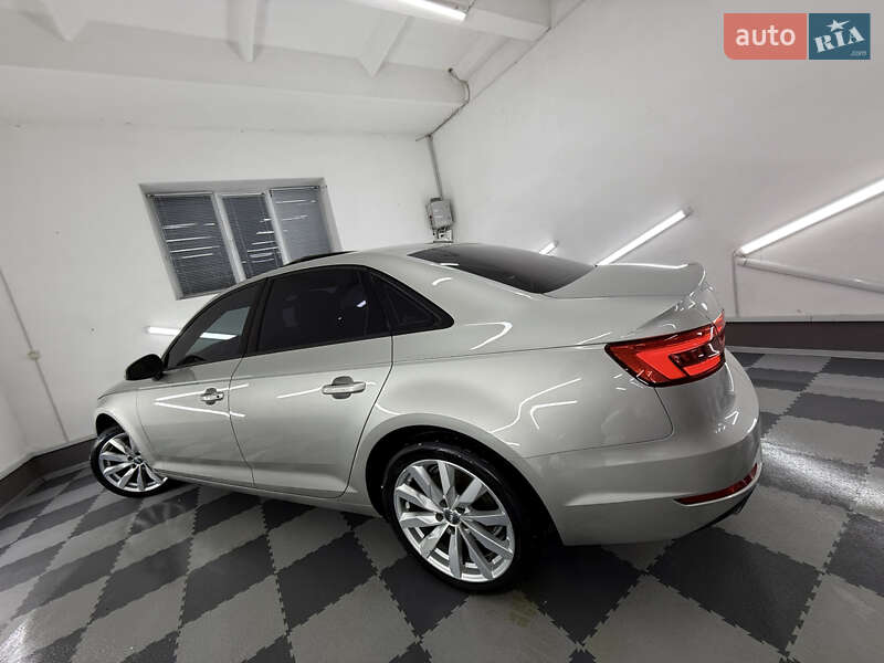Седан Audi A4 2017 в Трускавце