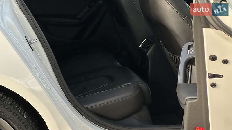 Седан Audi A4 2016 в Самборе