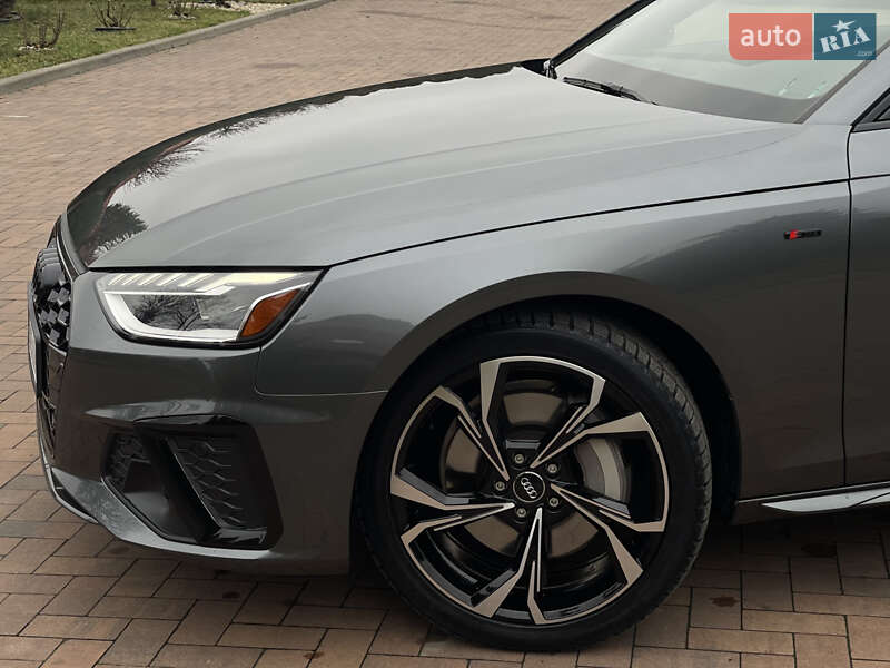 Седан Audi A4 2020 в Ивано-Франковске