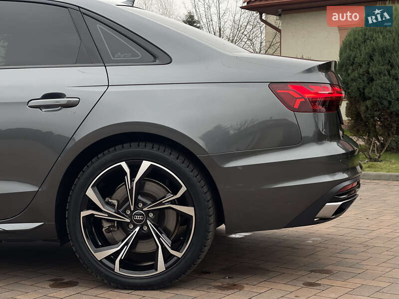 Седан Audi A4 2020 в Ивано-Франковске
