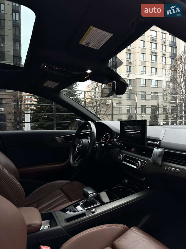 Седан Audi A4 2021 в Києві