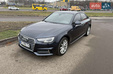 Седан Audi A4 2018 в Львові