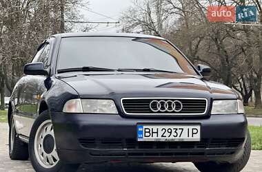 Седан Audi A4 1998 в Одесі