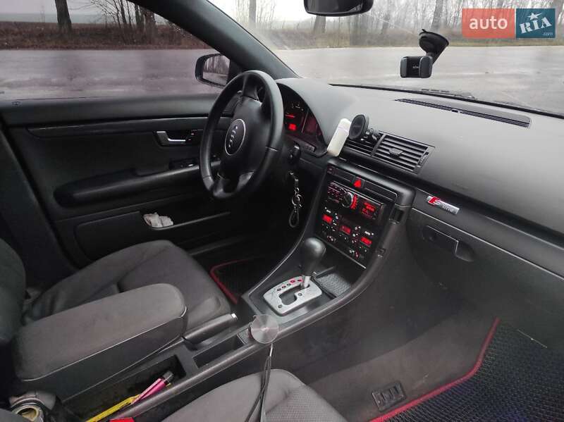 Седан Audi A4 2002 в Погребище