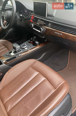 Седан Audi A4 2018 в Ивано-Франковске