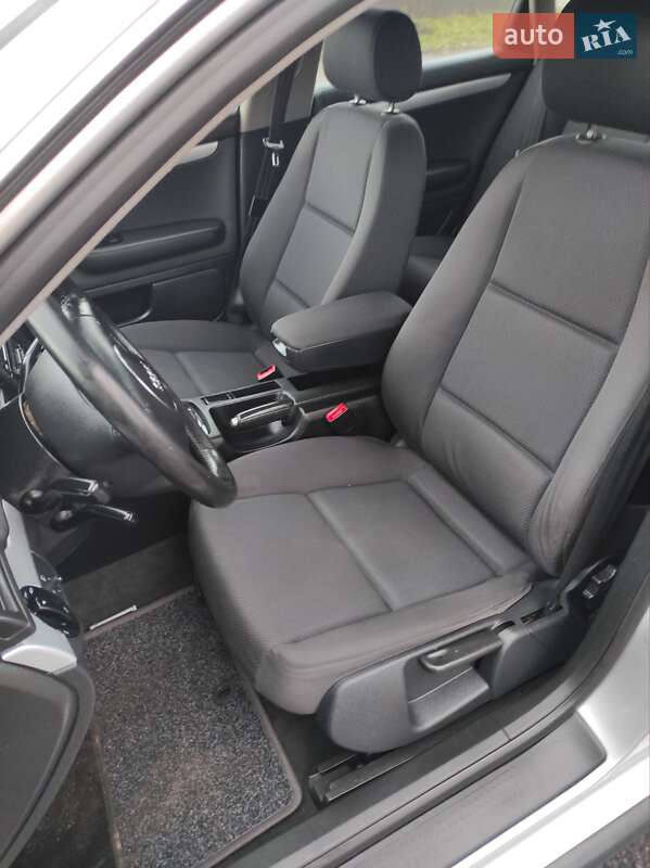 Седан Audi A4 2002 в Харькове