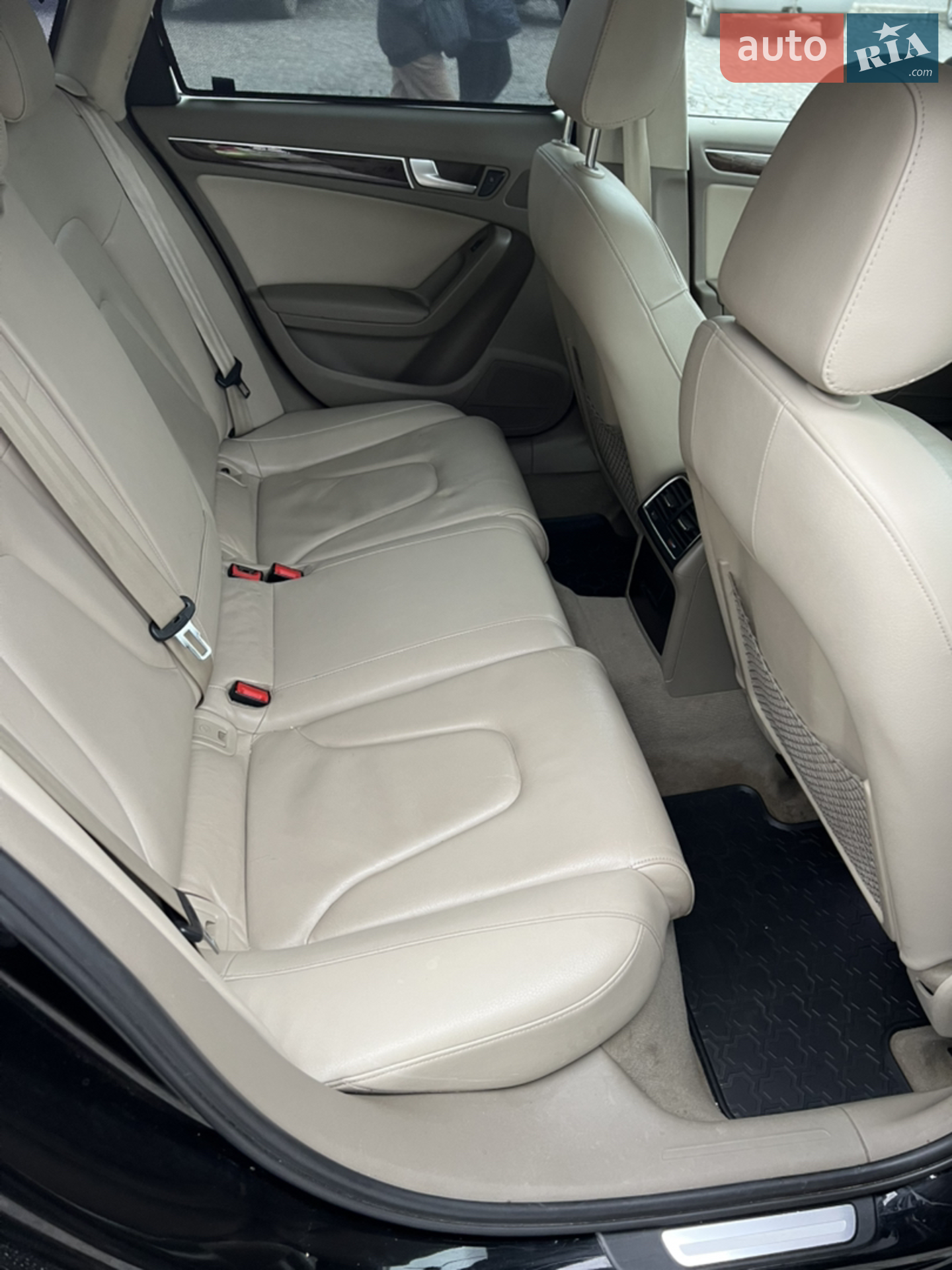 2010 Audi A4 - мініатюра 12