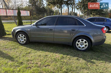 Седан Audi A4 2002 в Борщеве