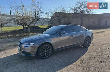 Седан Audi A4 2014 в Черкассах