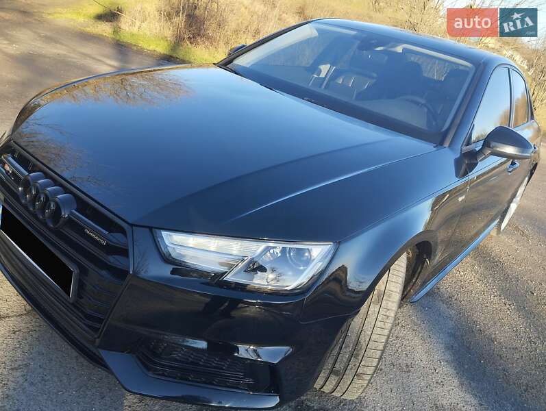 Audi A4 2018