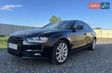 Седан Audi A4 2014 в Киеве