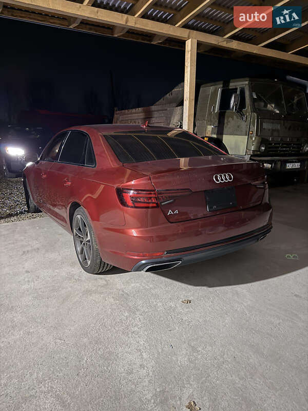 Седан Audi A4 2019 в Ивано-Франковске